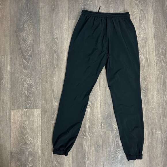 Aritzia TNA Speed Joggers Pant Cuffed ankle midrise drapey Black Size Small - Picture 11 of 14